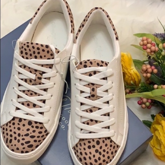Shoes - 🛍$19 Deal Of Day! Leopard Cadey Tennis Sneakers